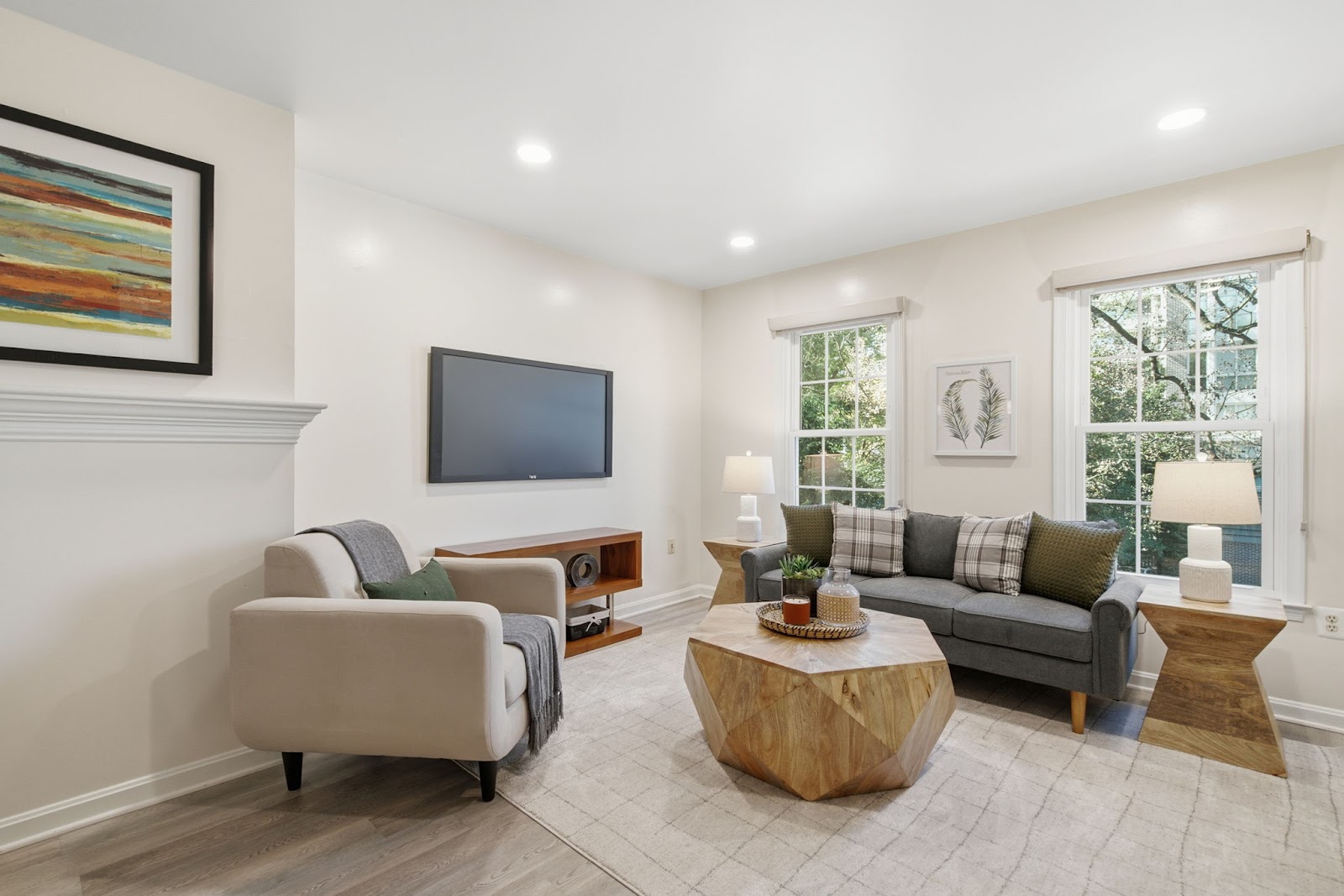 105 Rees Pl, Falls Church VA