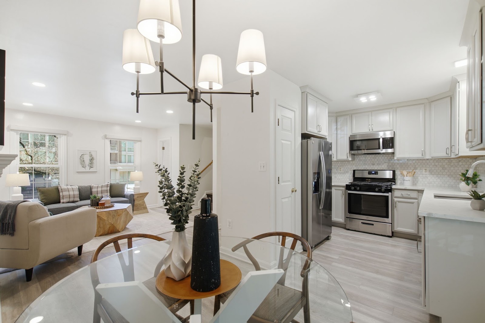 105 Rees Pl, Falls Church VA