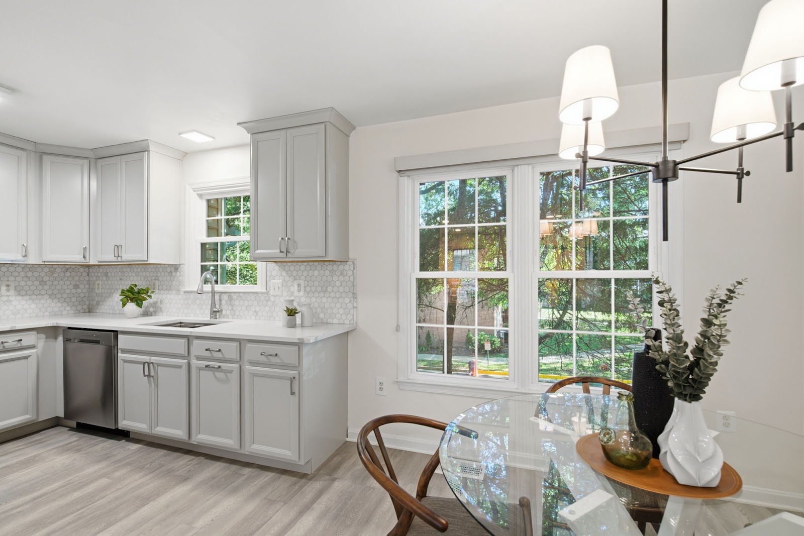 105 Rees Pl, Falls Church VA