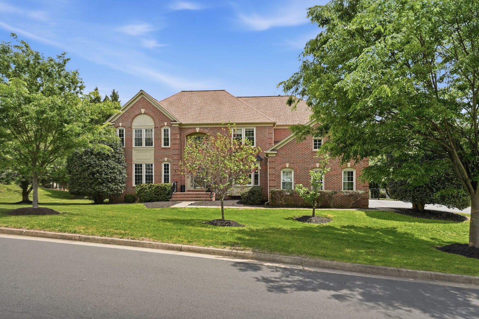 1405 Woodhurst Blvd, McLean VA