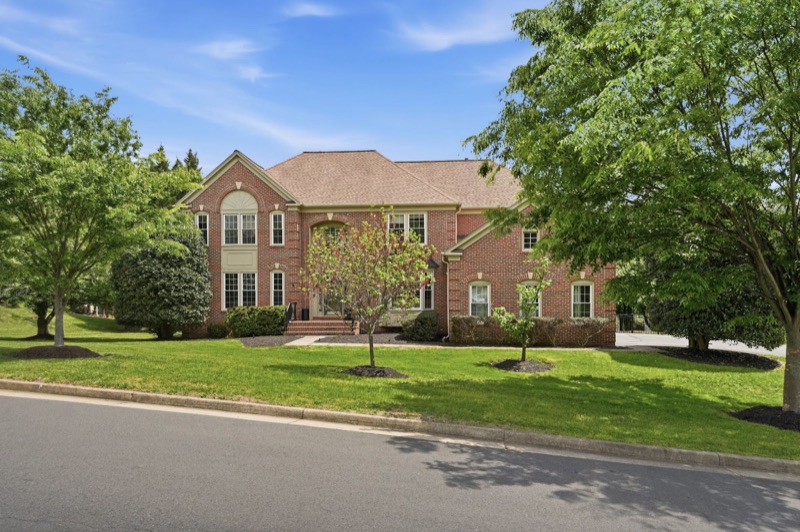 1405 Woodhurst Blvd, McLean VA