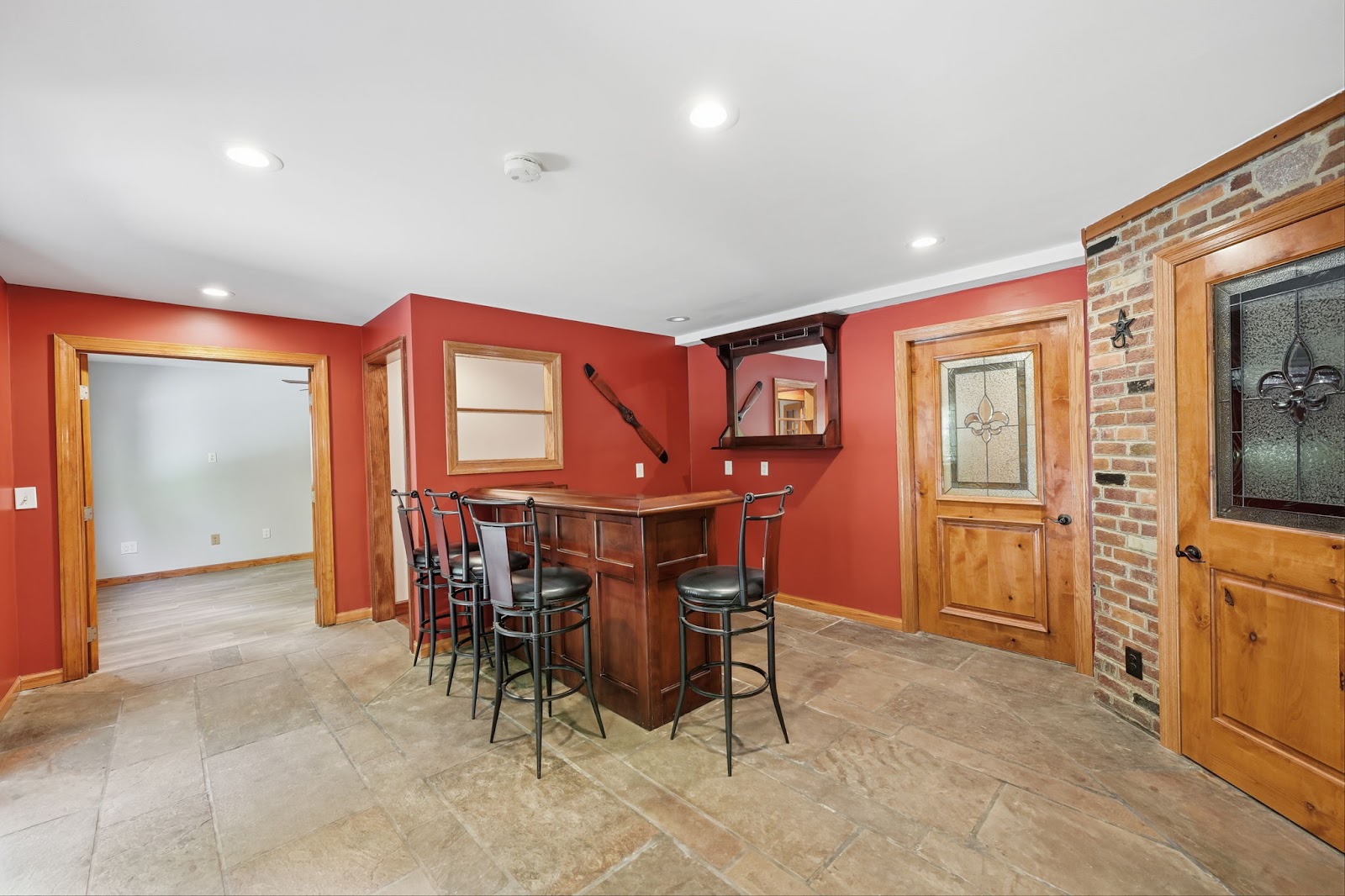 16495 Hayes Ln, Woodbridge VA