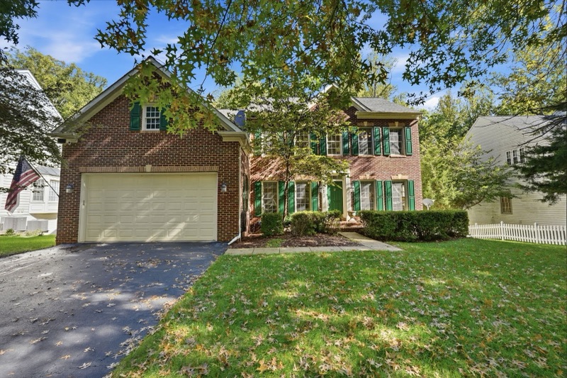 16495 Hayes Ln, Woodbridge VA