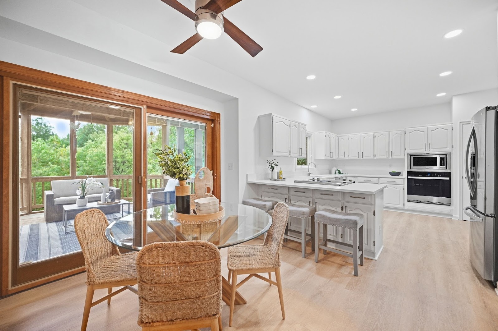 17 Royal Dominion Ct, Bethesda MD