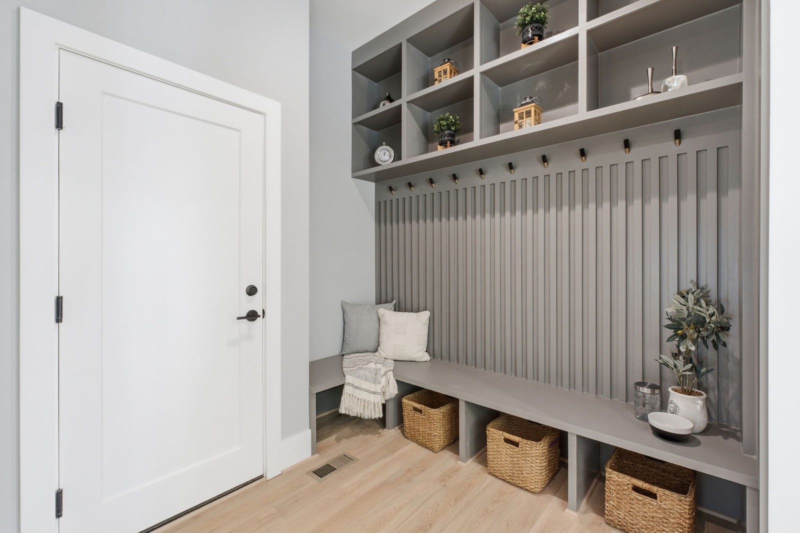 1736 Great Falls St, McLean VA