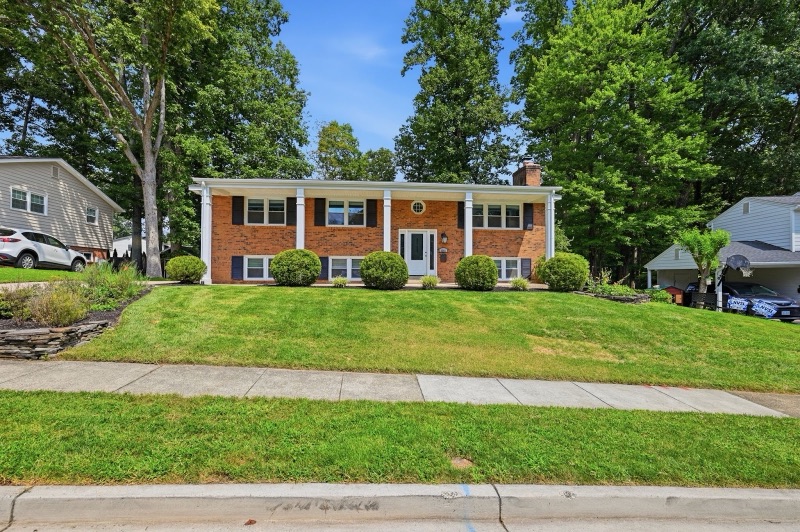 1905 Lamson Pl, McLean VA