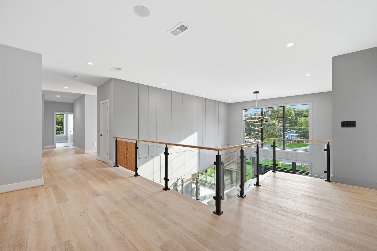 2101 Grayson Pl, Falls Church VA