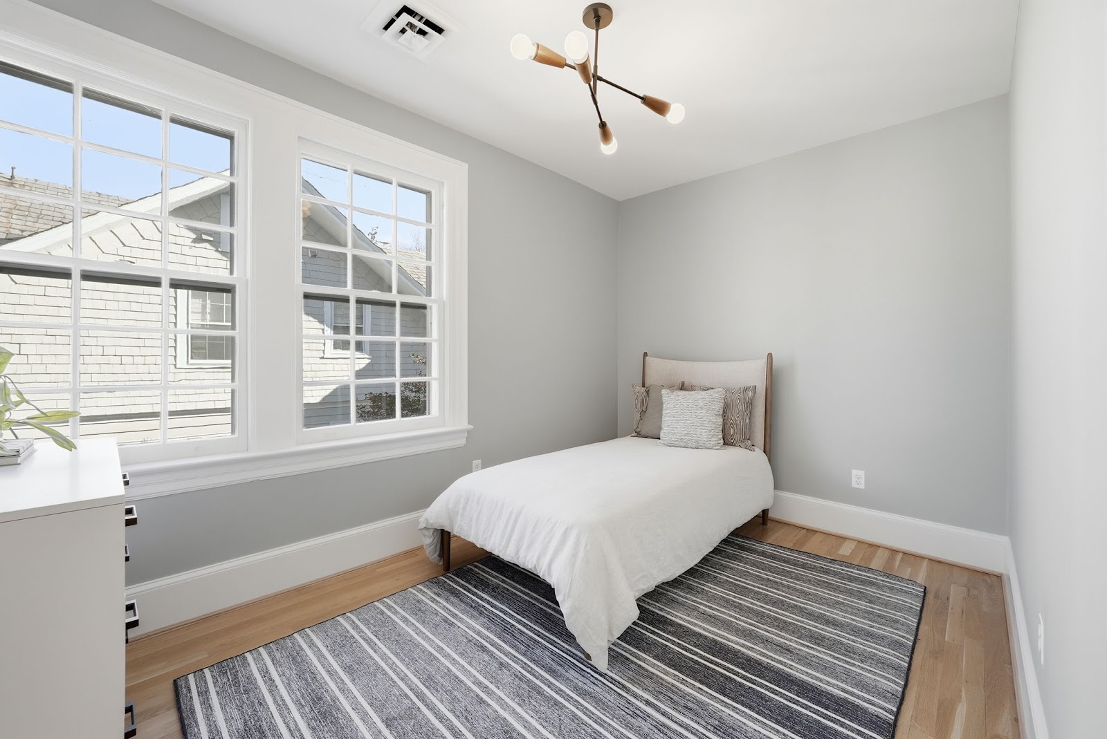 5 Oxford St, Chevy Chase MD