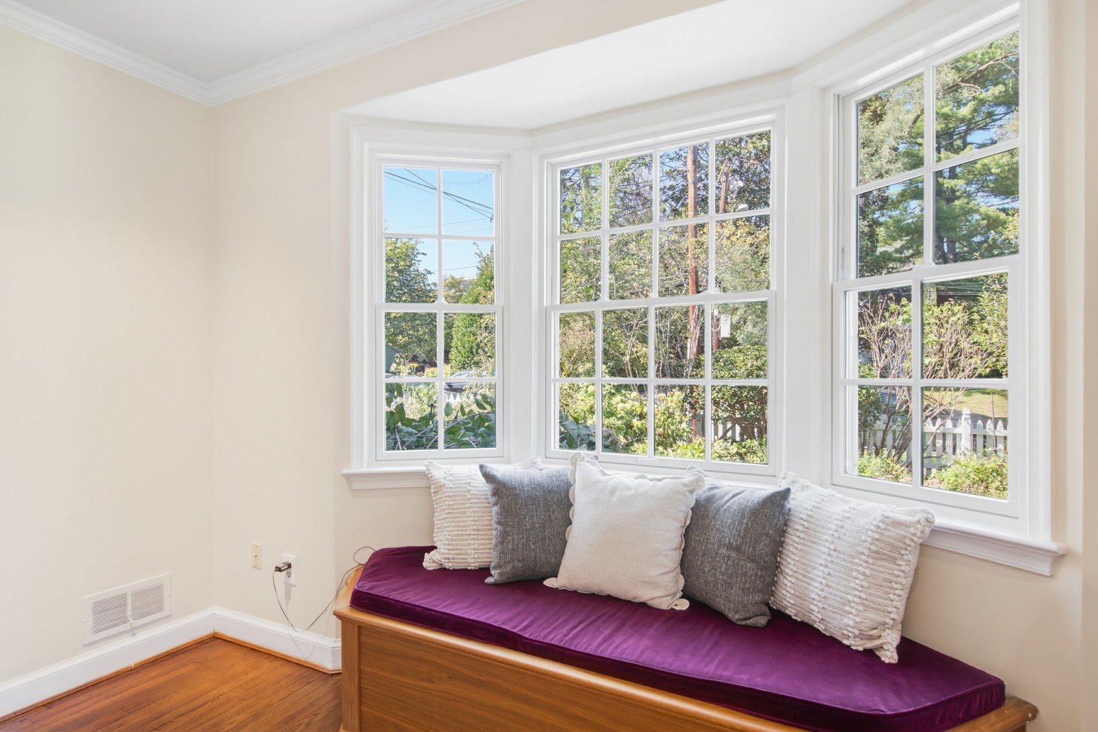 6424 Broad St, Bethesda MD