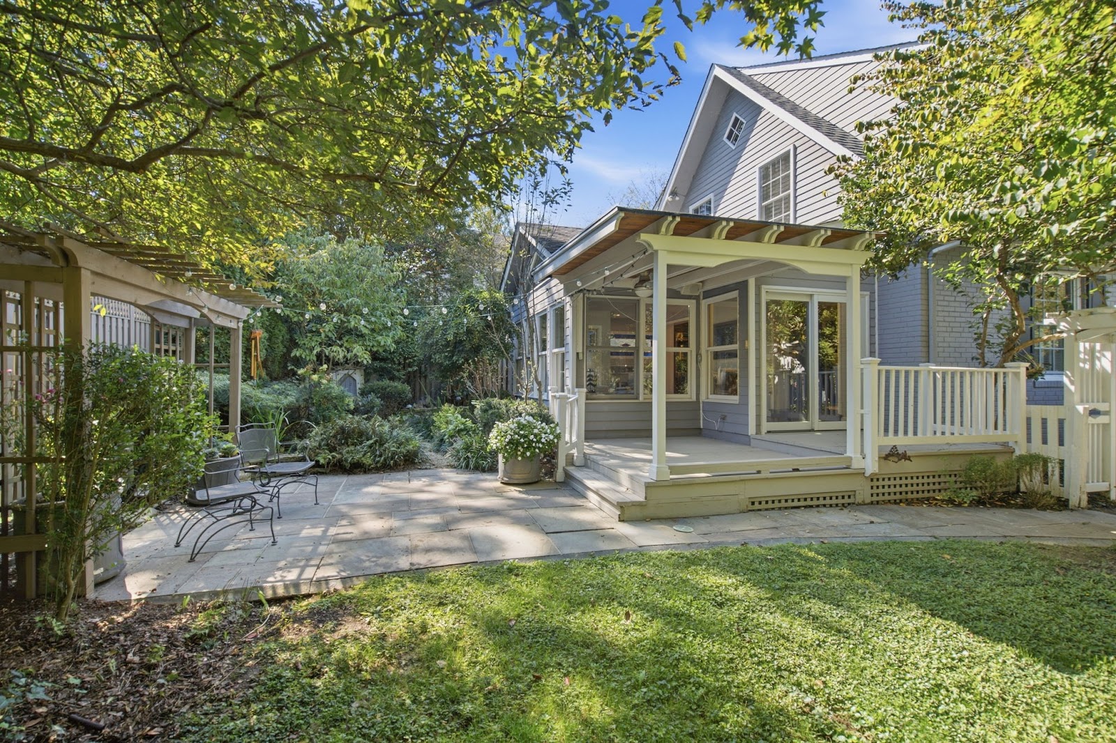 6424 Broad St, Bethesda MD