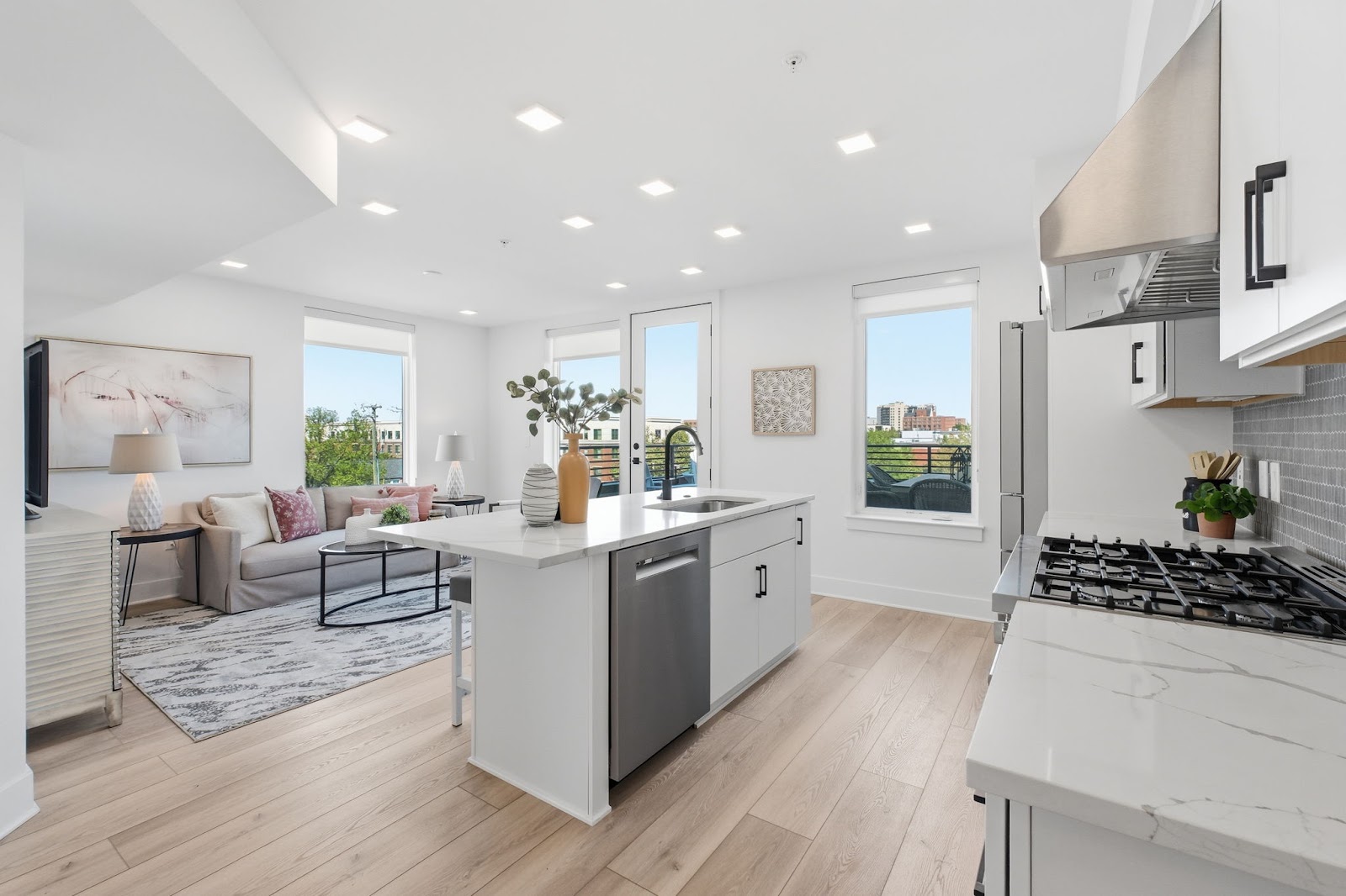 701 N Henry St 409M, Alexandria VA