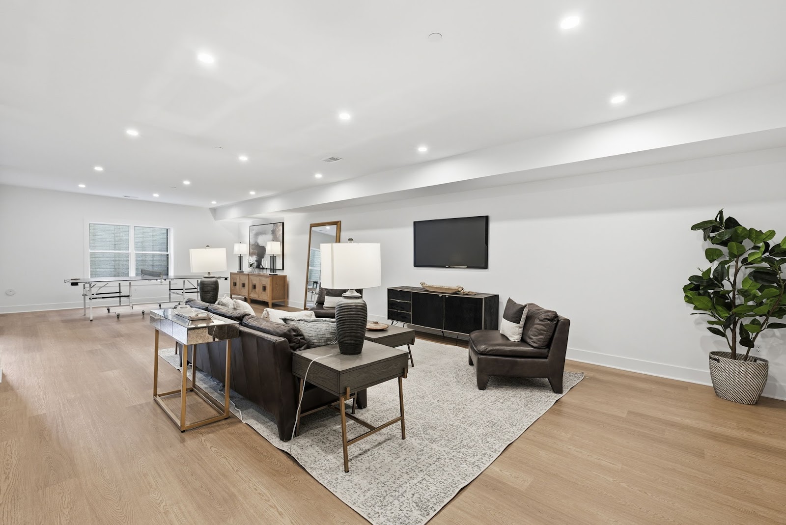 7604 Charleston Dr, Bethesda MD