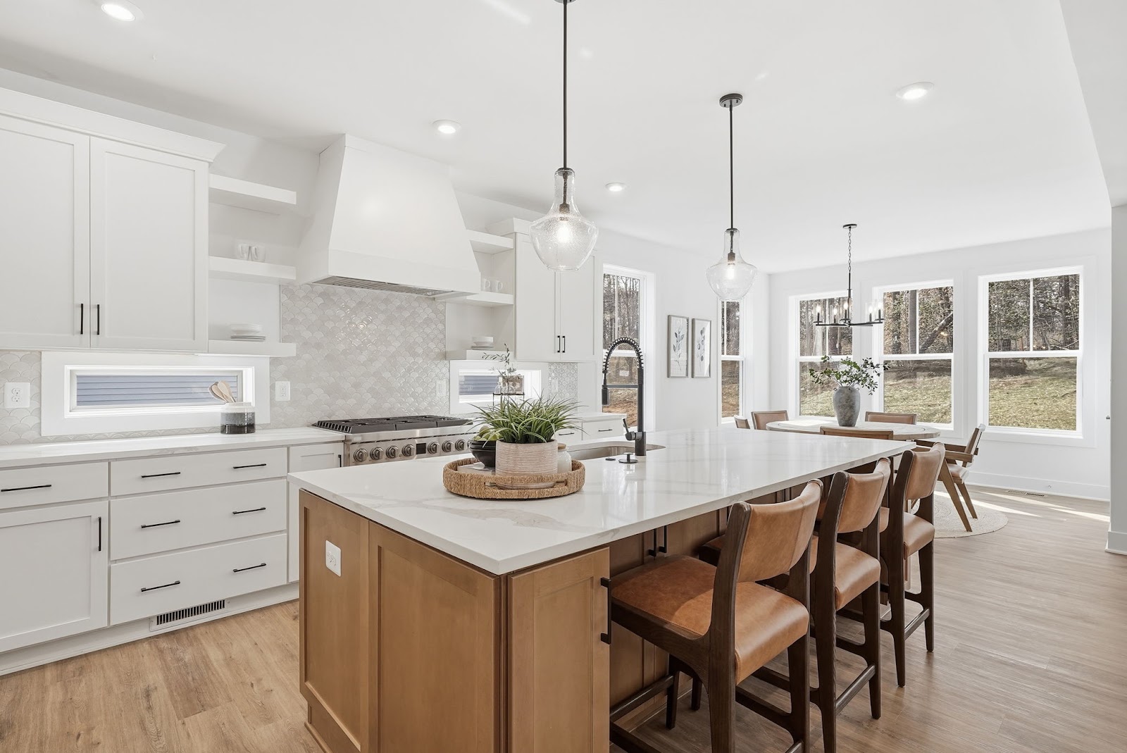 8761 Southern Oaks Pl, Lorton VA