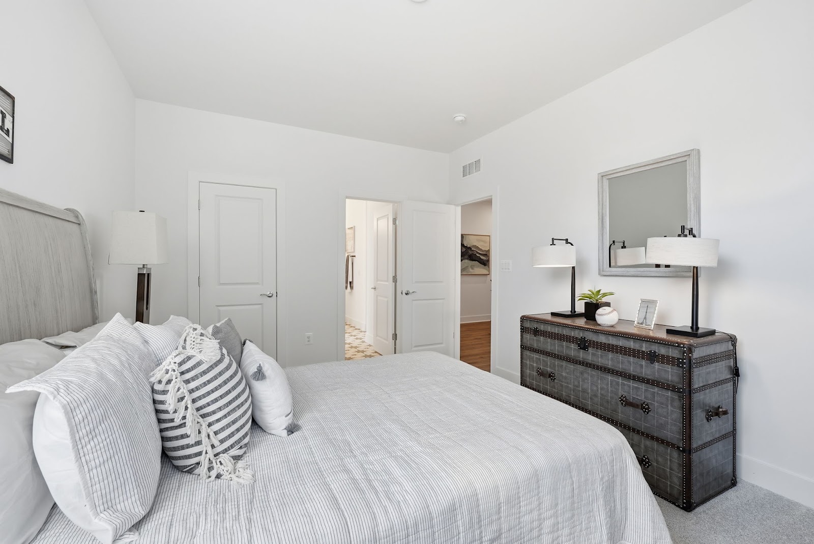 8761 Southern Oaks Pl, Lorton VA
