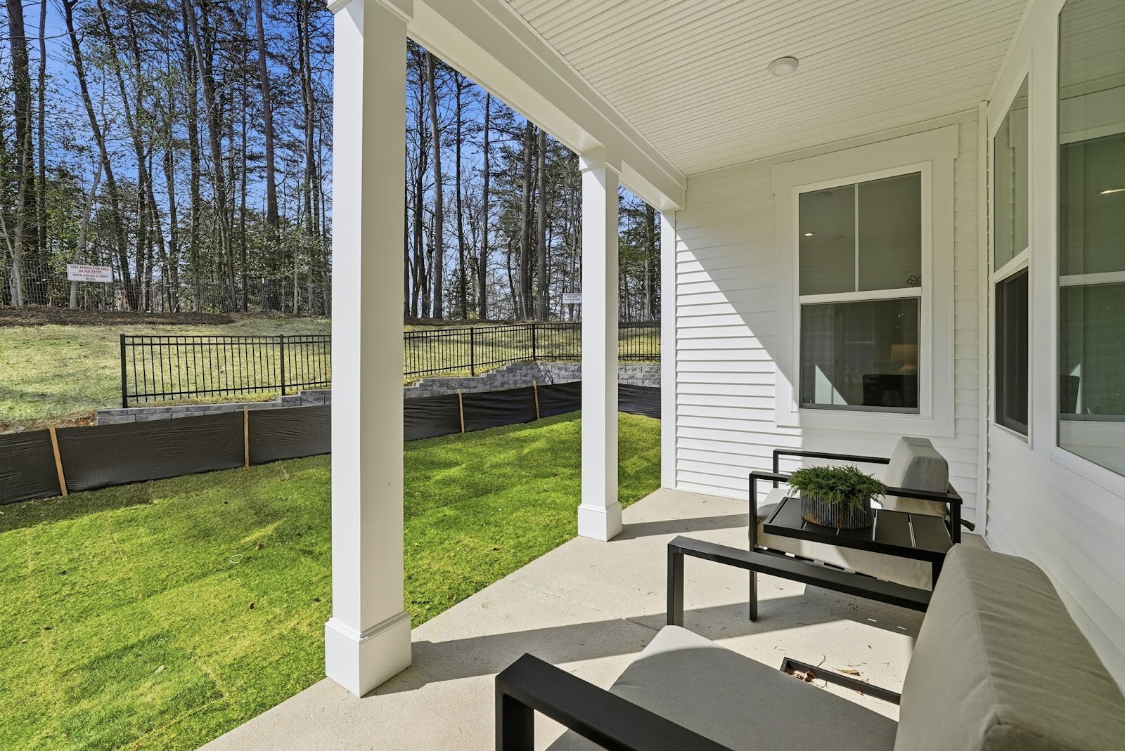8761 Southern Oaks Pl, Lorton VA