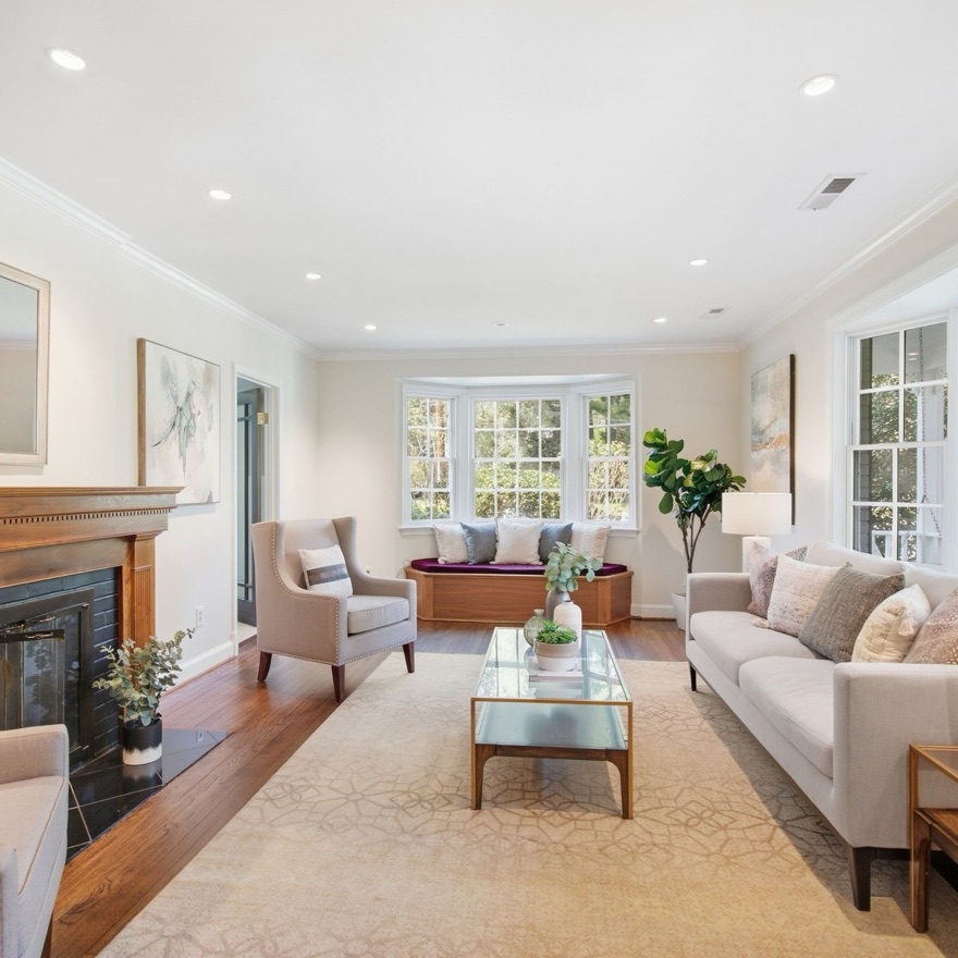 Staged living room, Broad Street, Bethesda